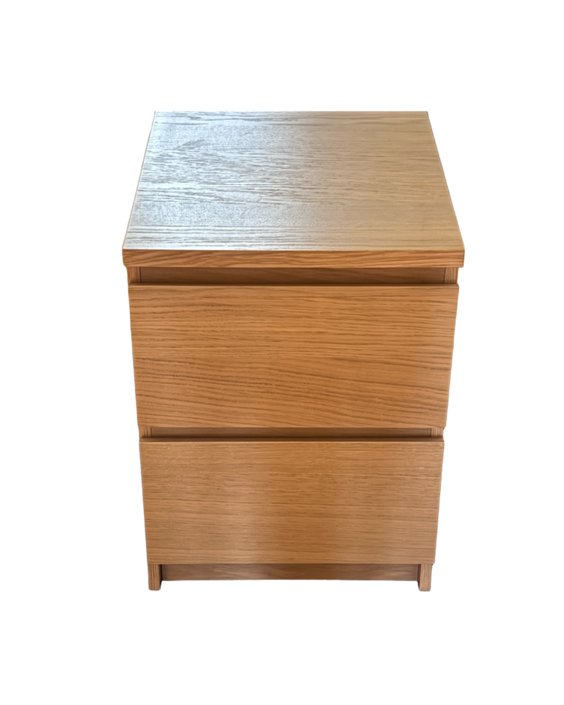 Nattbord eik